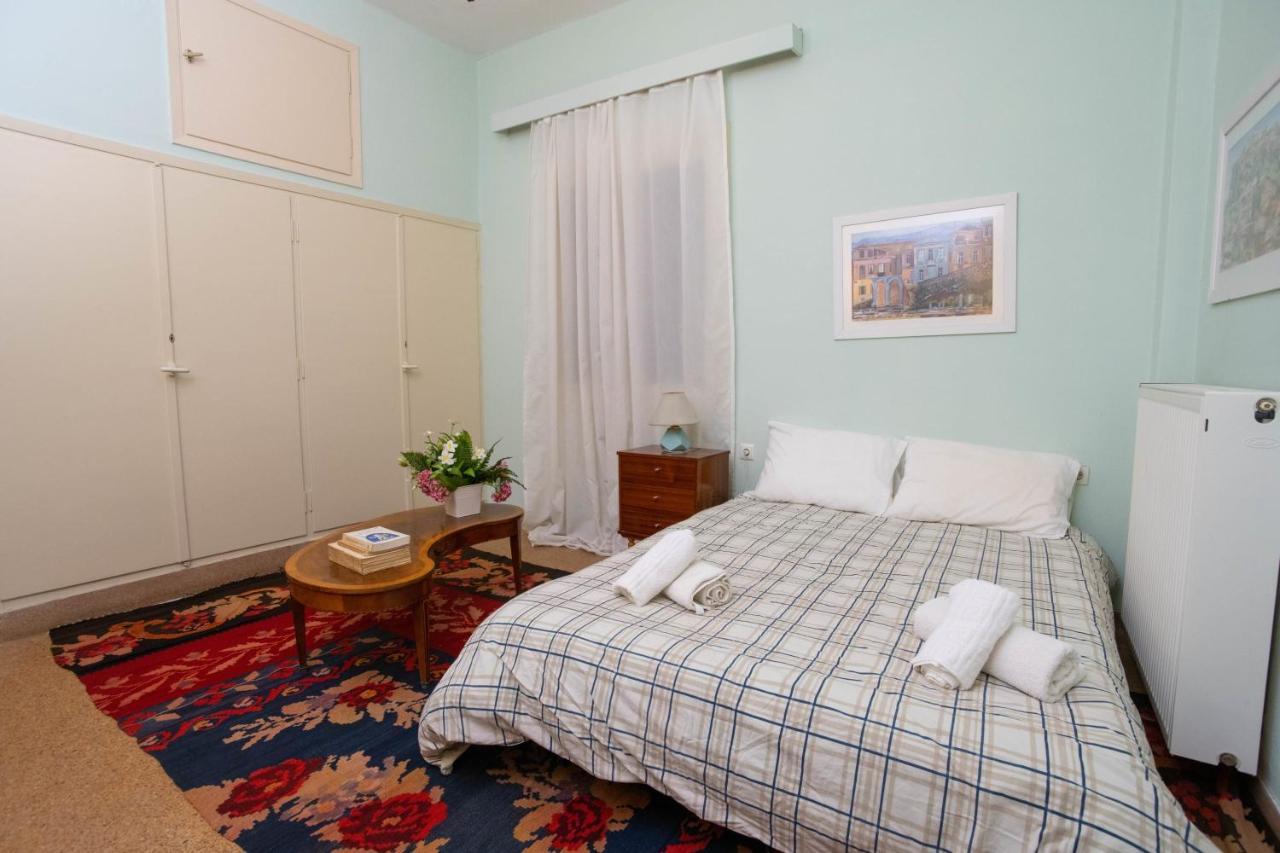 Ferienwohnung Marina'S Bright Getaway - Nafplio Center House Exterior foto